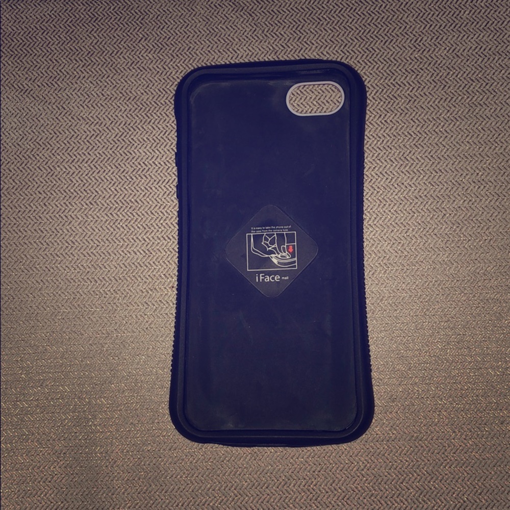 Iface iphone S.E case